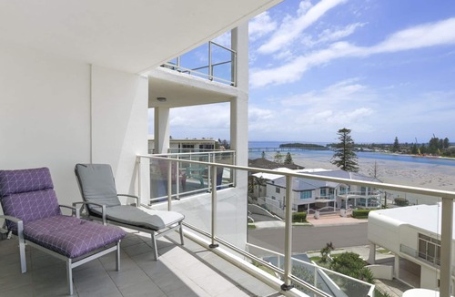 The Entrance Apartment | Ocean Views, Unit 24