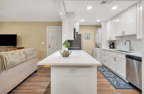 Demere Park Condo | Ocean Walk Condo L8!