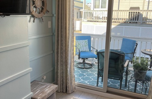 Salisbury Beach Apartment | Ocean wave, Salisbury Beach, Melo's Beach House rentals
