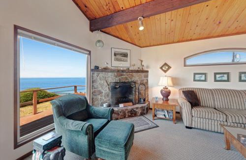 Gleneden Beach House | Ocean Waves