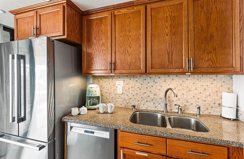 Kihei Condo | Ocean & West Maui mountain views, steps from beach