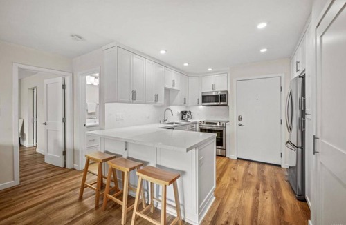 Del Mar Apartment | Ocean Windows, Beachside + Resort Amenities heart of Del Mar