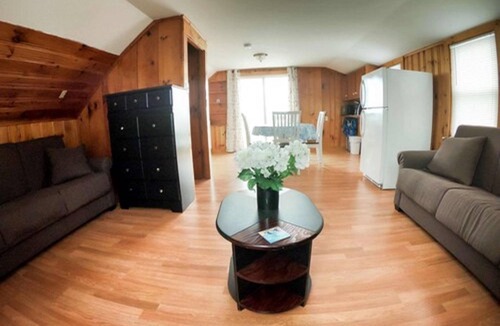 North Truro Cottage | Oceana Cottages