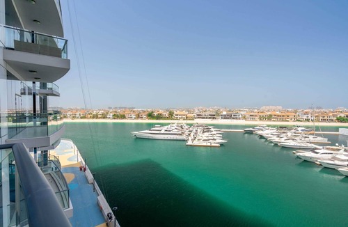 Palm Jumeirah Apartment | Oceana Luxury 4BR with Resort Access and Sea Views