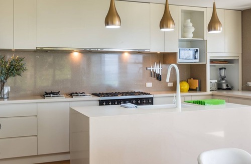 Coolum Beach House | Oceancrest Coolum Hideaway with Pool