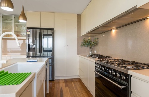 Coolum Beach House | Oceancrest Coolum Hideaway with Pool