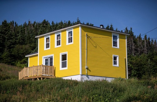 Saint Lunaire-Griquet Cottage | Oceanfront located near L'Anse aux Meadows Viking Site Newfoundland-Wavey’s