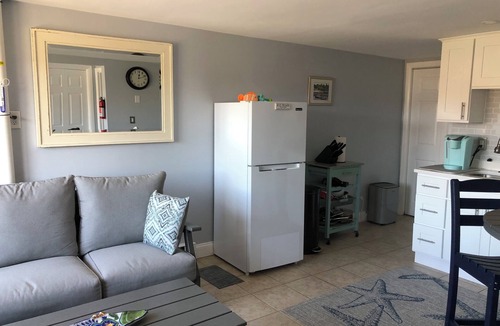 Rye Condo | Oceanfront 1-bedroom condo with Deck Views in Rye