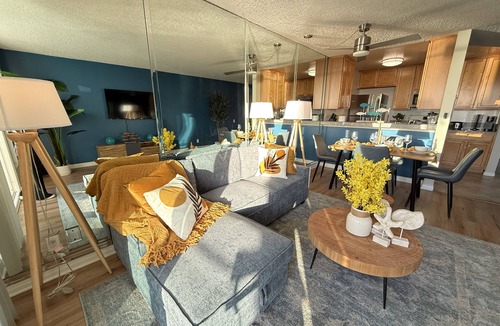 South Redondo Apartment | Oceanfront 1 BR Oasis w/Parking & Heated Pool