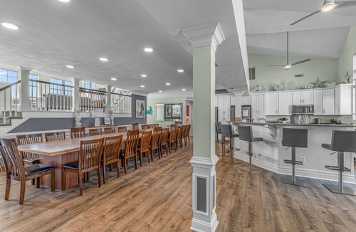 Sandbridge House | Oceanfront/11 bds/33 PPL/Indoor Pool