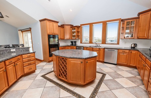 Whalehead Beach House | OCEANFRONT, 12 BRs, Priv Pool, Pool Table, ELEV, OCean Views, Theater Rm, WL853, Out of Office OBX