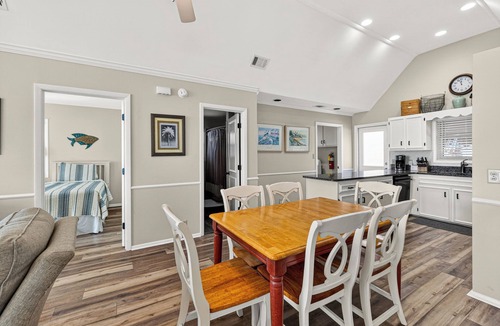 Saint Simons Island House | Oceanfront 2br/2ba Pup-friendly Beach Cottage!