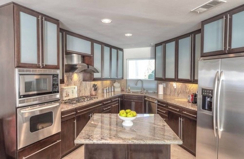 Leucadia House | OCEANFRONT! 3 DISTINCT SUITES!n JACUZZI & BBQ!