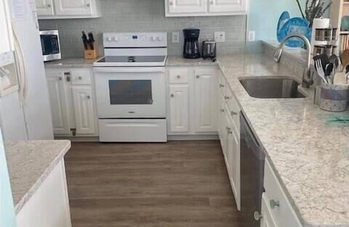 Emerald Isle House | Oceanfront 4 Bedroom, 3 Bath Duplex