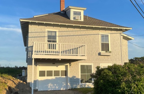 Wells House | Oceanfront 5 Bedroom with STUNNING View