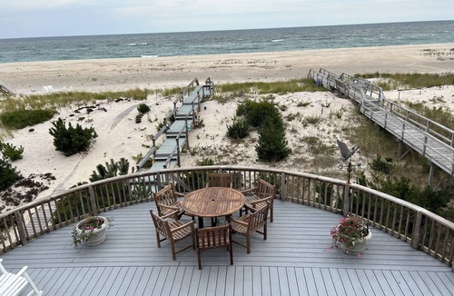 West Hampton Dunes House | Oceanfront 5 Bedroom on Dune Road in Westhampton ! Enjoy a Private Ocean Beach