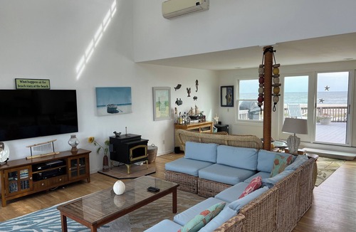 West Hampton Dunes House | Oceanfront 5 Bedroom on Dune Road in Westhampton ! Enjoy a Private Ocean Beach