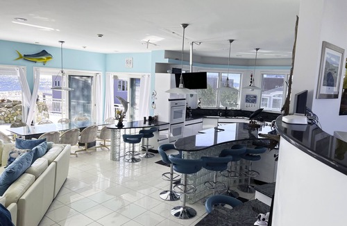 Loveladies House | Oceanfront 7+BR, 3rd fl pool, roof top hot tub.