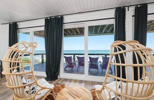 Vilano Beach House | Oceanfront 8/4 | Industrial Chic | Large Groups