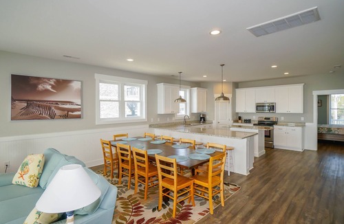 Surfside Beach House | Oceanfront 8BR Family Home w/Pool & Beach Access near Surfside Pier