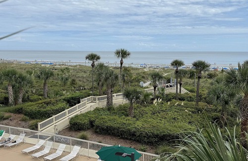 North Forest Beach Condo | Oceanfront & Across from Coligny-Walk Everywhere!