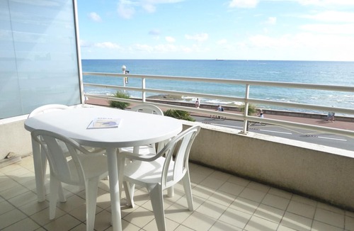 Les Sables d'Olonne Apartment | Oceanfront Apartment with Stunning Views, Terrace, and Modern Amenities