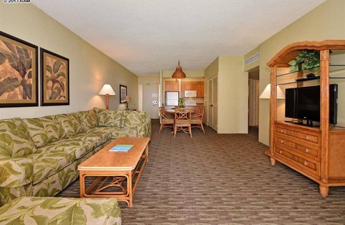 Honokowai Condo | Oceanfront at Ka'anapali Shores. Step right out to the Ocean!