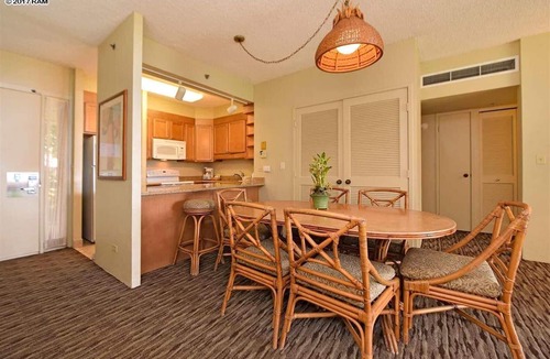 Honokowai Condo | Oceanfront at Ka'anapali Shores. Step right out to the Ocean!