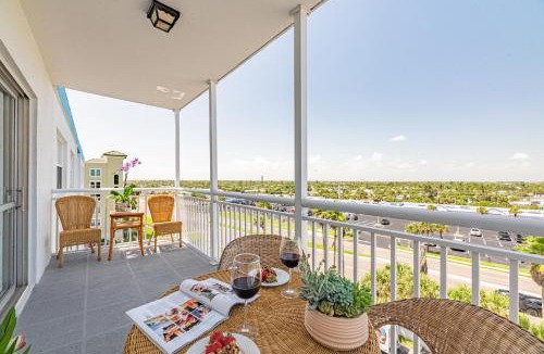 South Patrick Shores Apartment | Oceanfront Beach House, Satellite Beach