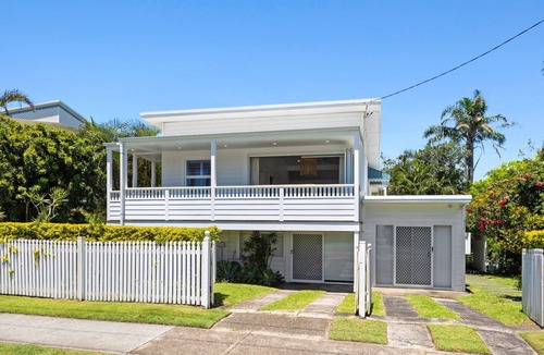 Kingscliff House | OCEANFRONT BEACH HOUSE ON MARINE PARADE