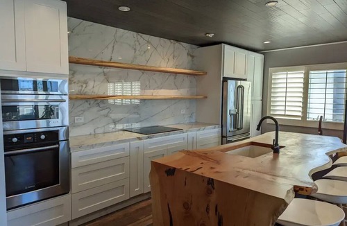 Ocean Beach Condo | Oceanfront beach living in an amazing modern condonn