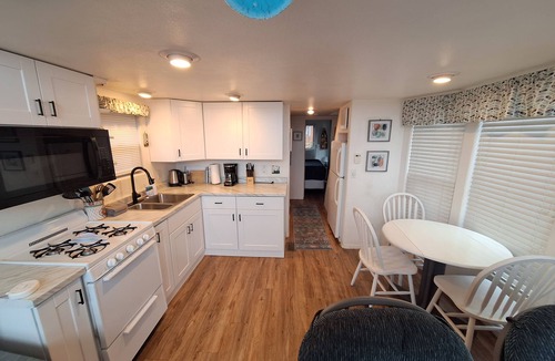 Smith River Cabin | Oceanfront Cabin 4 with Private Jacuzzi & Stunning Views