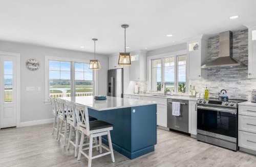 East Sandwich House | Oceanfront Cape Escape with Panoramic Bay Views