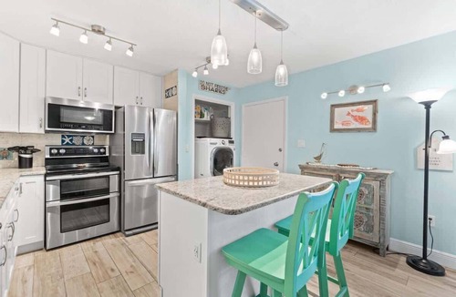Cocoa Beach Condo | Oceanfront Complex | Heated Pool/Tennis | Grnd FL