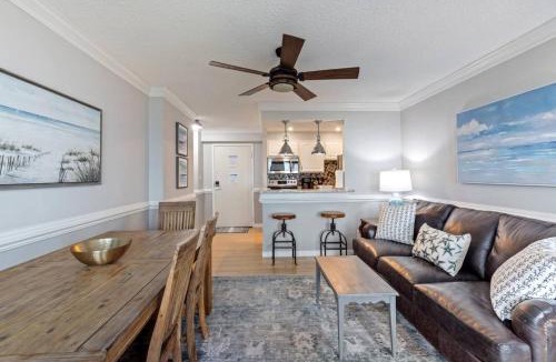 Northeast Virginia Beach House | Oceanfront Condo, Heated Pool, Fitness Center