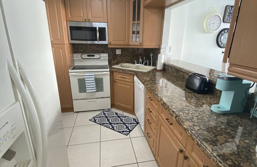 Mid Beach Condo | Oceanfront Condo on Millionaire's Row in Miami Beach