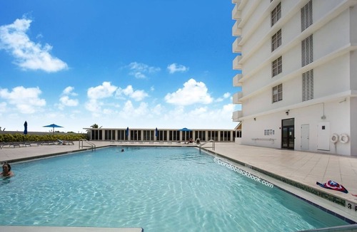 Mid Beach Condo | Oceanfront Condo on Millionaire's Row in Miami Beach