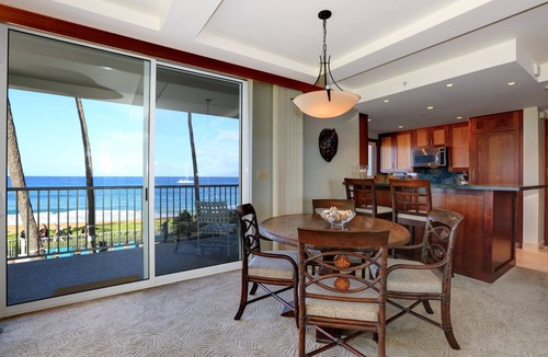 Kaanapali Condo | Oceanfront Corner Unit - #201 - Panoramic Ocean View - Over 170 "5" star reviews