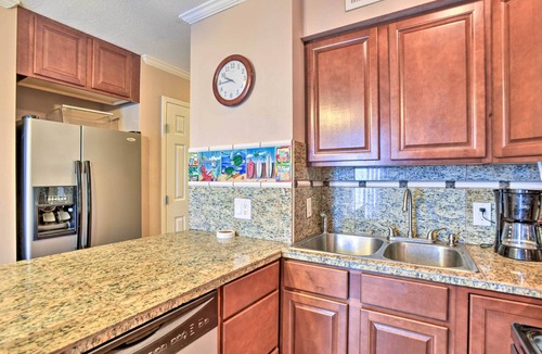 North Beach Condo | Oceanfront Corpus Christi Condo w/Pool!