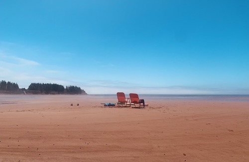 Cape Traverse Cottage | Oceanfront cottage. Steps to the beach, pet & family friendly. .