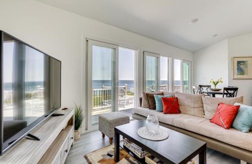 Plymouth House | Oceanfront Cottage on Cape Cod Bay with Game Room