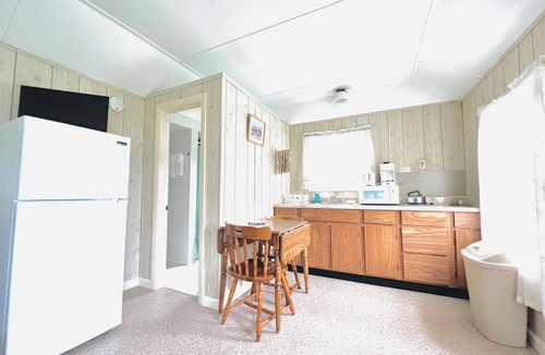 Salsbury Cove Cabin | Oceanfront Cottage at Emery's Cottages