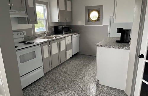 Cape Broyle Cottage | Oceanfront cottage -Irish Loop