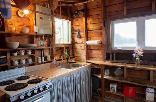 Friendship House | Oceanfront Cottage directly on the beach