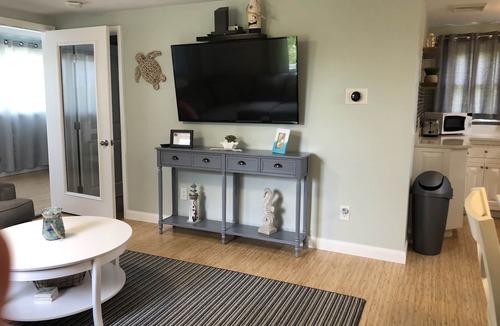 East Sandwich Cottage | Oceanfront Cottage on private beach!