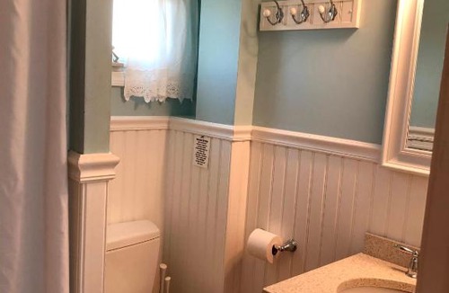 East Sandwich House | Oceanfront Cottage—Private Beach Bay Views