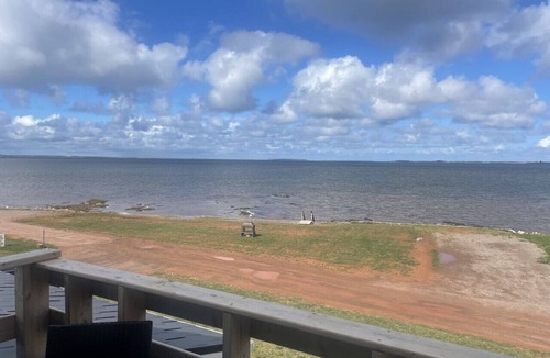 Summerside House | Oceanfront Cottage w/Upper Balcony View