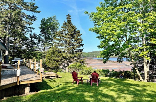 St. Andrews Cottage | Oceanfront cottage with views of the Passamaquoddy Bay