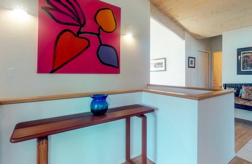 Bayshore House | Oceanfront, Dog-Friendly Home just Steps from the Beach w/Free WiFi & Fireplace