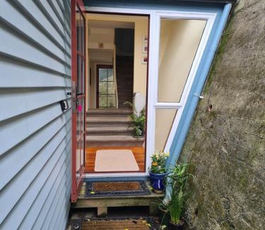 Houghton Bay Apartment | Oceanfront Escape